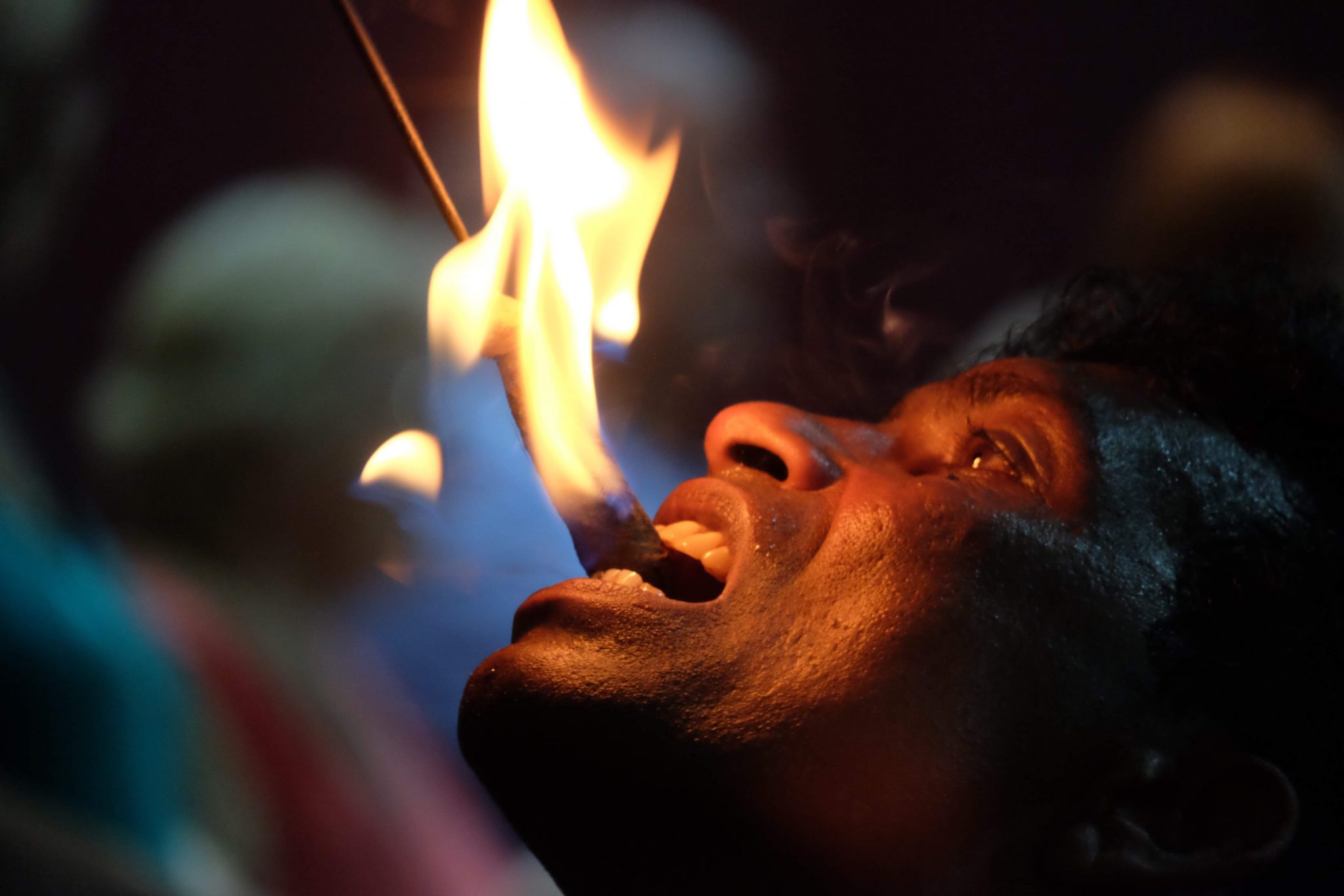 Fire-eater, Kandy