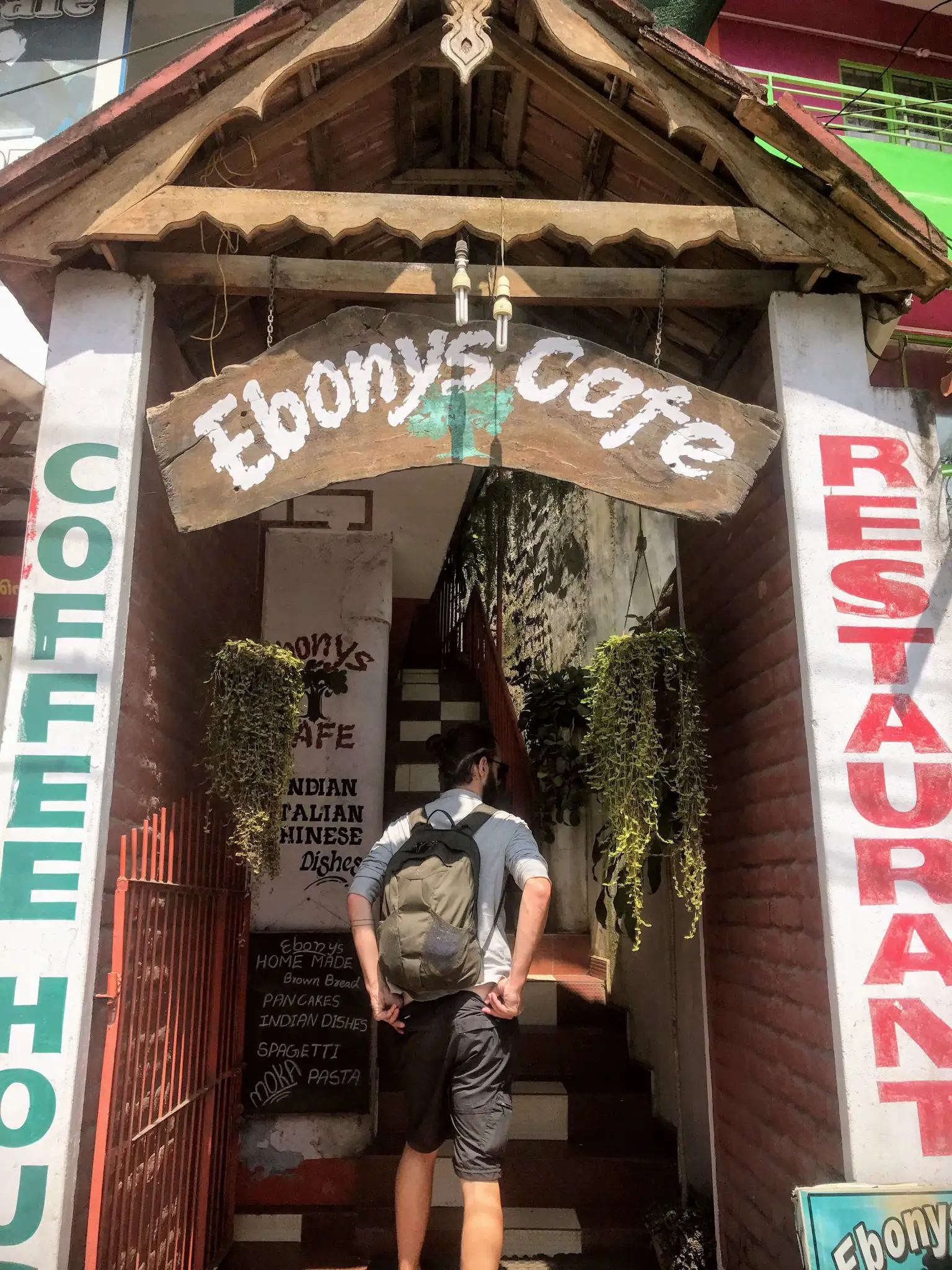 Ebony’s Cafe, Kumily