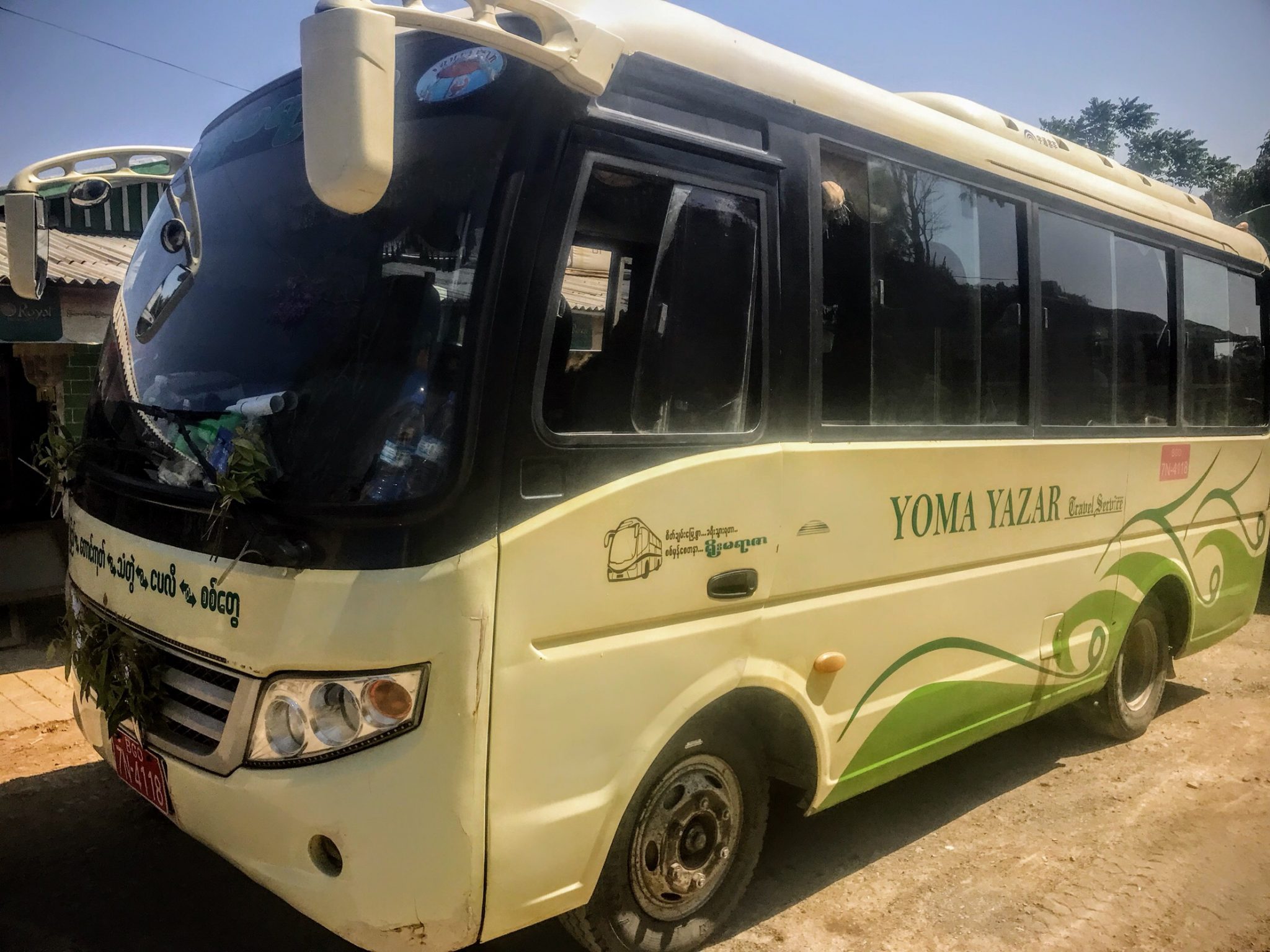 Yoma Yazar minibus, Pyay, Myanmar