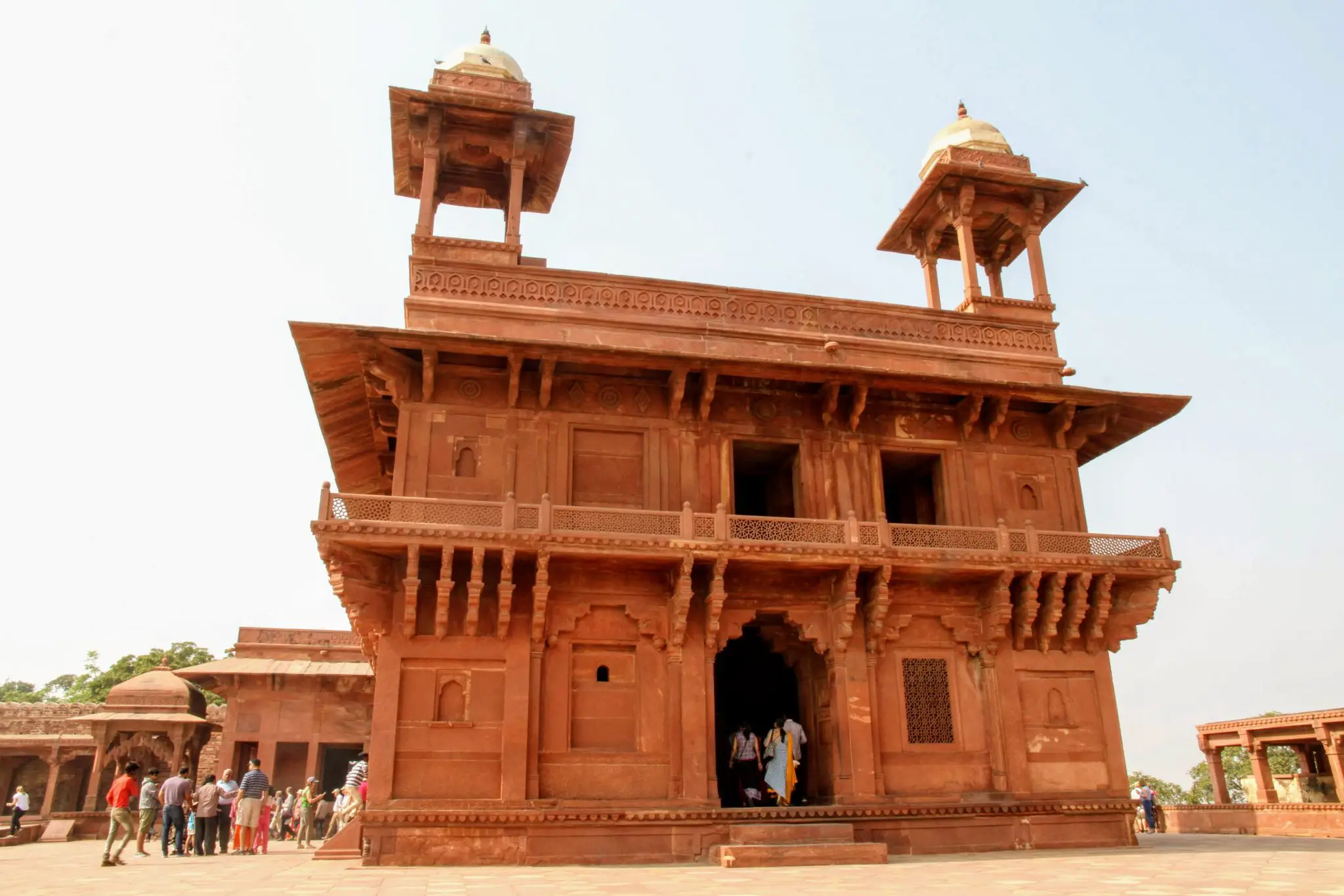 Diwan-i-Khas, Hall of private Audience of the Emperor Akbar, Fatehpur Sikri