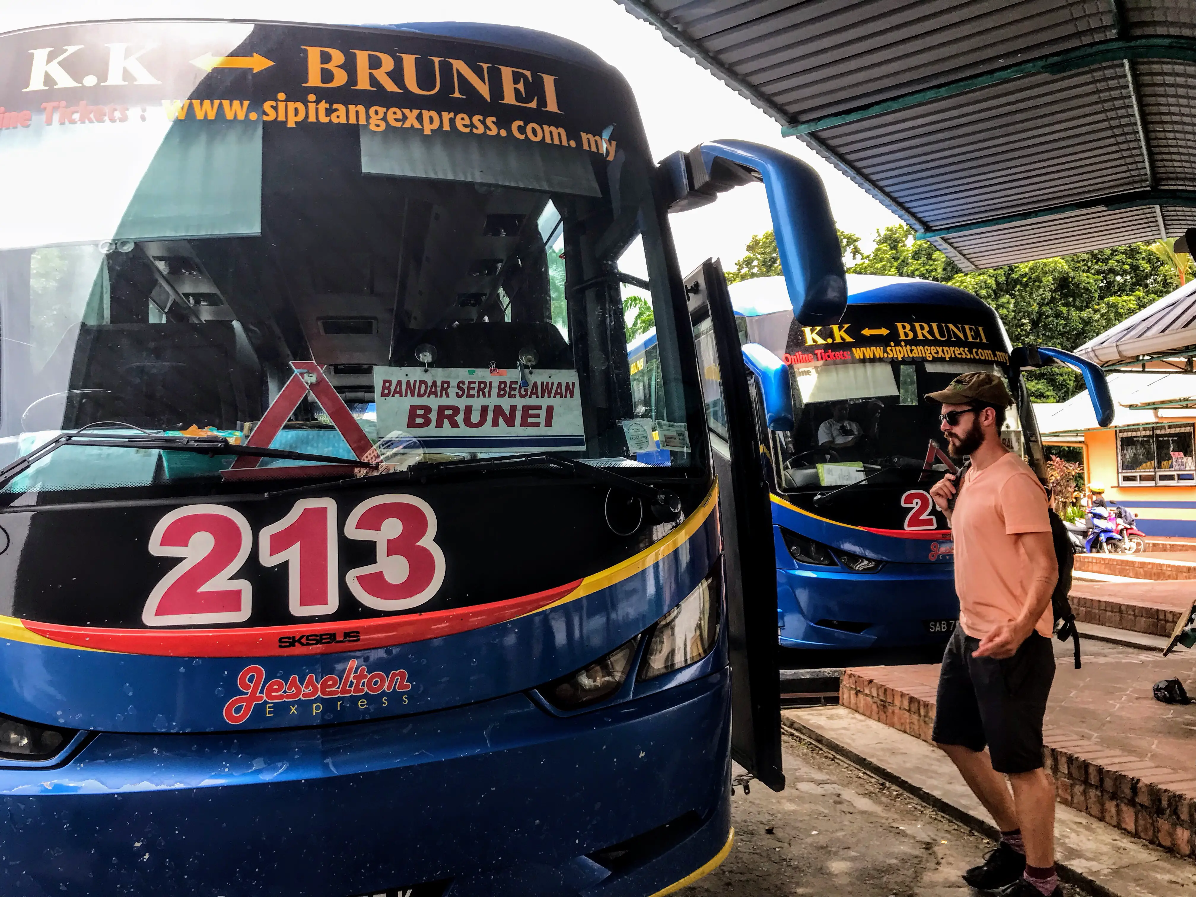 Sipitang bus to Brunei, Borneo