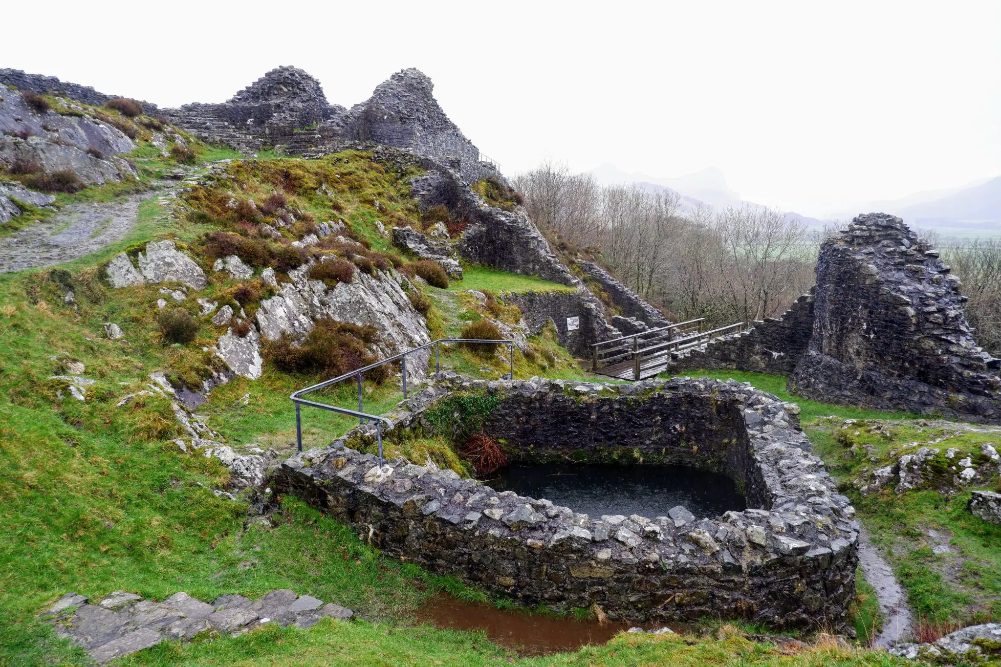 Castell y Bere, Llanfihangel-y-pennant, Wales
