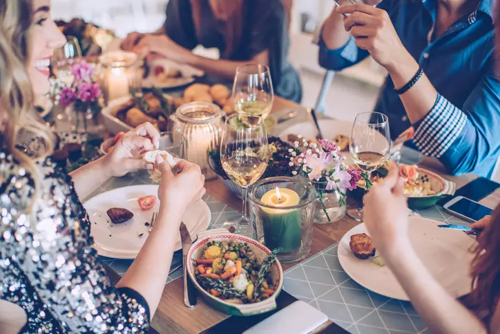 How to throw a zero-waste and eco-friendly dinner party