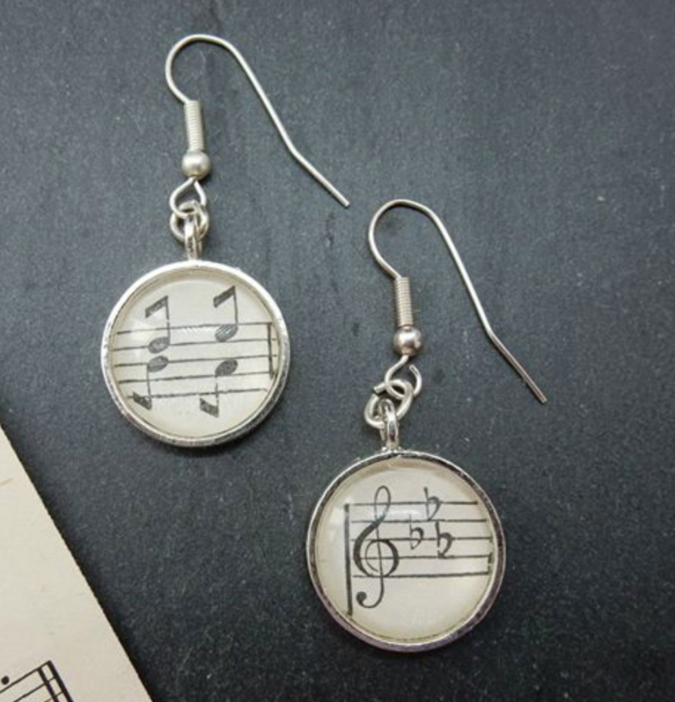 Music note earrings by Indigo Lily Store, Etsy