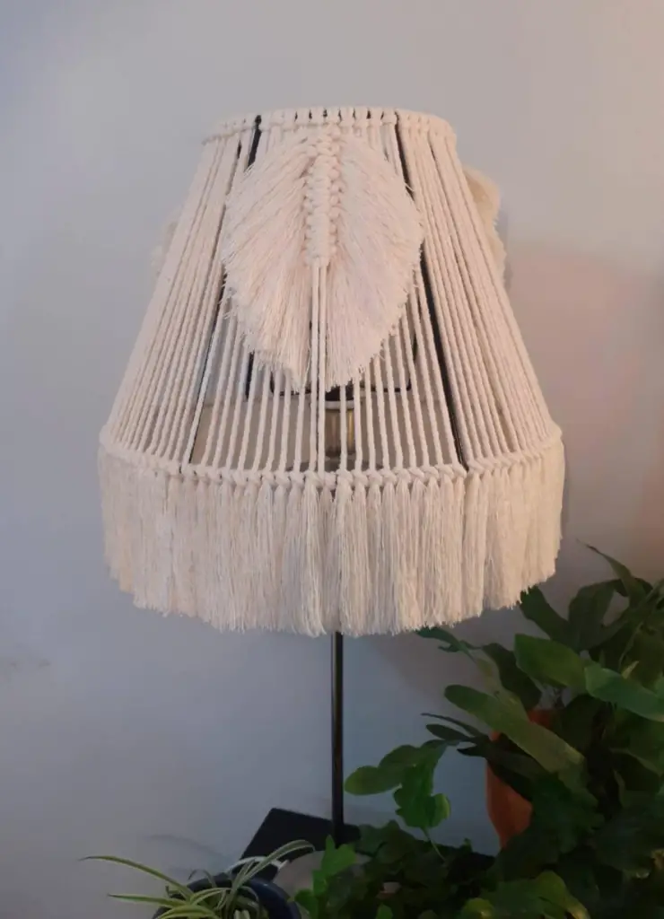 Macrame lamp, Lucy Wagtail, Etsy