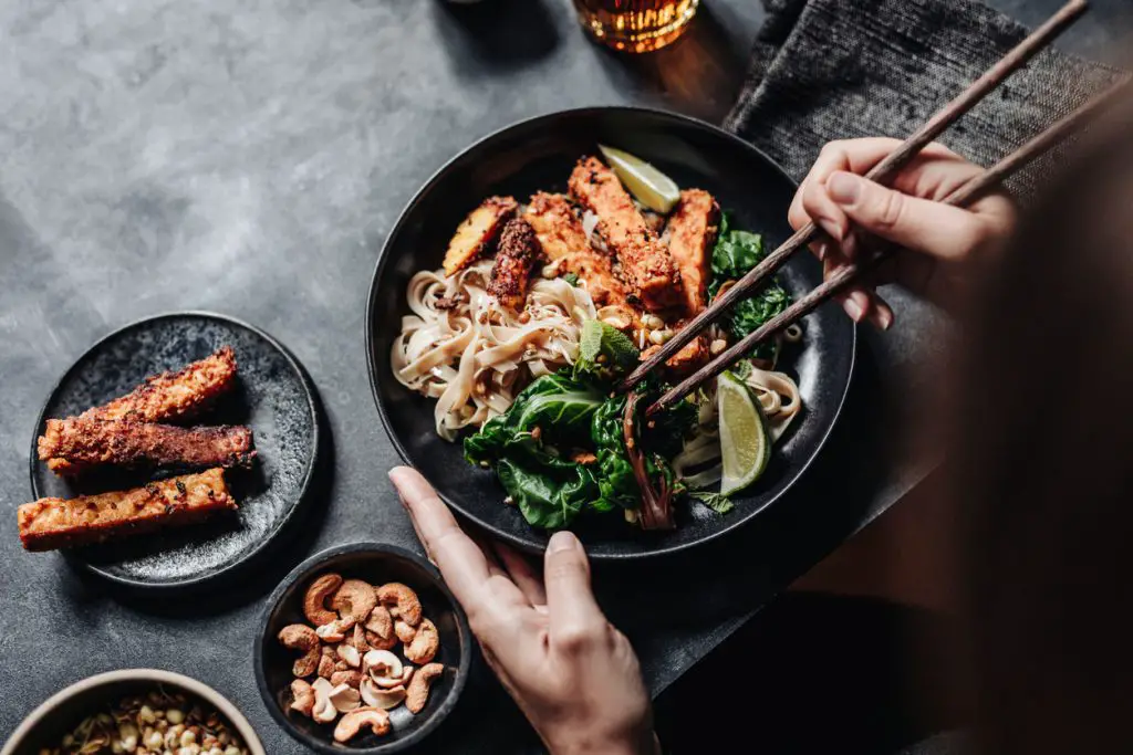 Tempeh and noodles dish