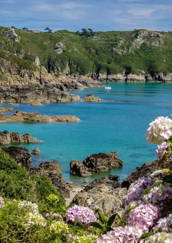 Romantic places to date in Guernsey