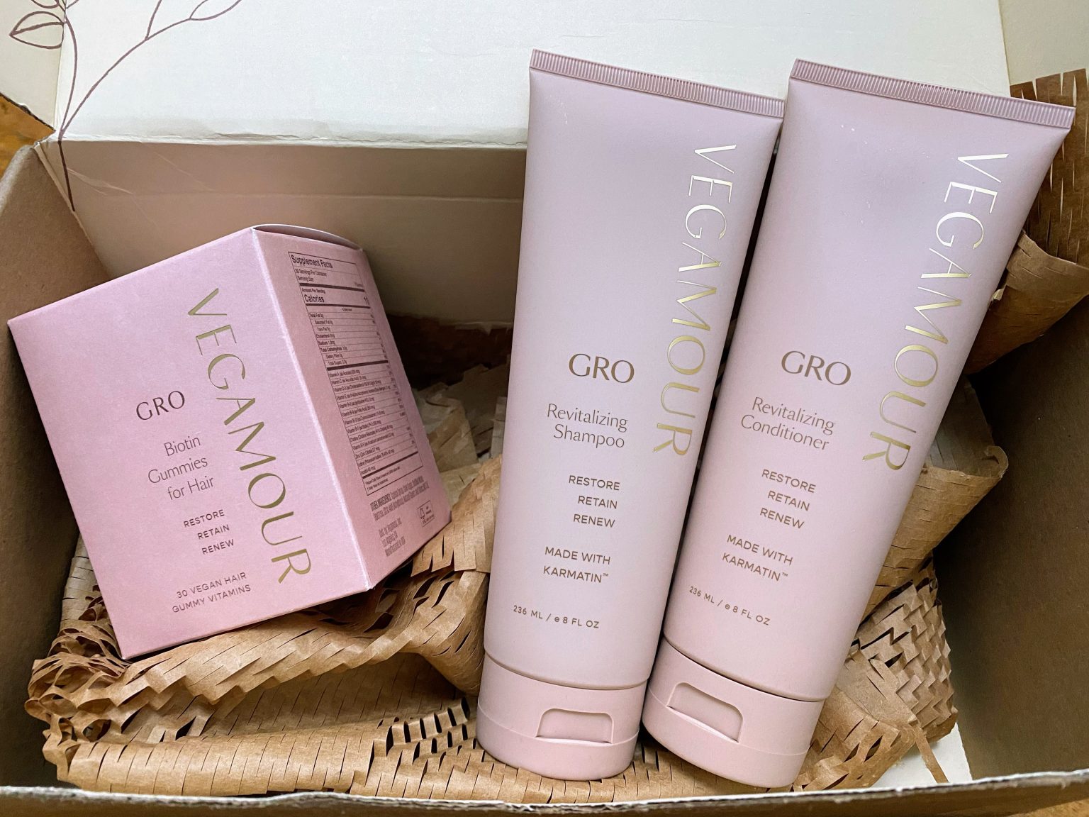 Vegamour shampoo, conditioner and hair gummies review Land of Size